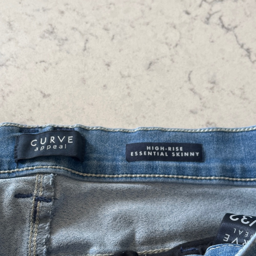 Curve Appeal Pair of Light & Medium Wash Blue Denim Jeans size 14 - Picture 9 of 14